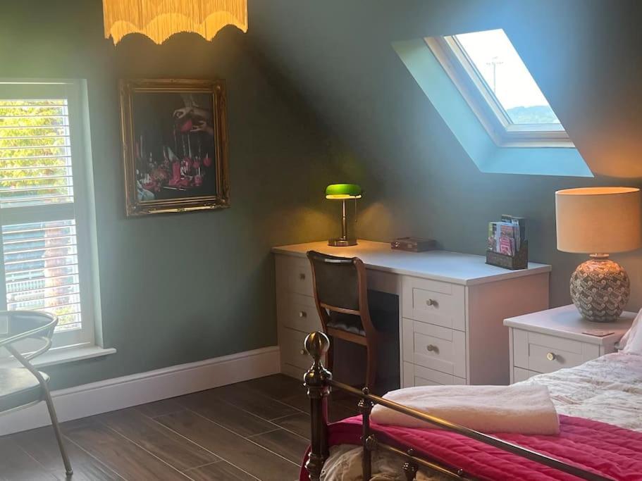 Mayfield Lodge, Paxford, Gl55 6xu * Chipping Campden